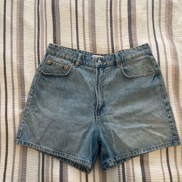 Zara Pants - Women’s Zara Mom Denim Shorts